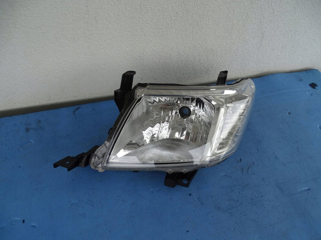 Frontscheinwerfer Toyota Hilux VII Links Scheinwerfer Headlight SCH7249395067dy