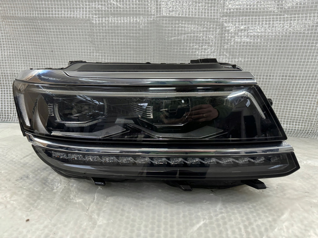 Frontscheinwerfer VW Tiguan 5NB941082A Rechts Scheinwerfer Headlight