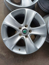 Load image into Gallery viewer, 4x Alufelge 16 Zoll 7.0" 5x112 45ET 5T0601025N Skoda Yeti Rim Wheel FEL5433762081nb