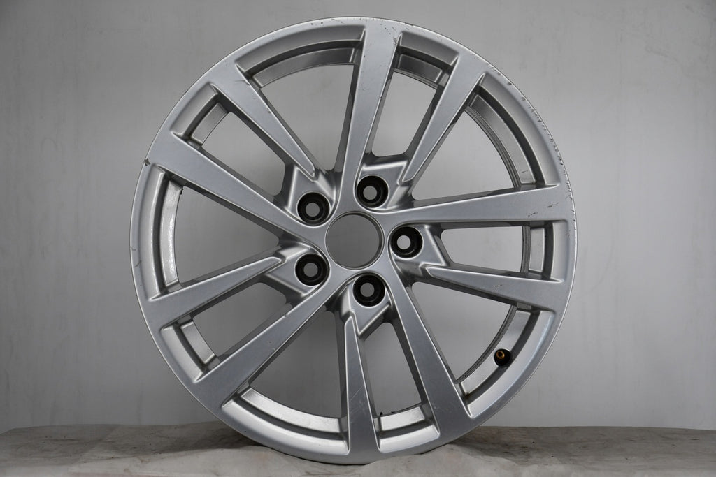 1x Alufelge 17 Zoll 7.5" 5x112 51ET Glanz Silber 8V0601025CS Audi Rim Wheel