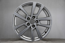 Laden Sie das Bild in den Galerie-Viewer, 1x Alufelge 17 Zoll 7.5" 5x112 51ET Audi Rim Wheel FEL2278709098gz