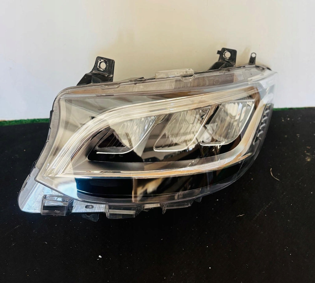 Frontscheinwerfer Mercedes-Benz Sprinter A9109065700 LED Rechts oder Links
