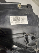 Laden Sie das Bild in den Galerie-Viewer, Frontscheinwerfer VW Polo 2G1941035F Links Scheinwerfer Headlight SCH4263912882hc