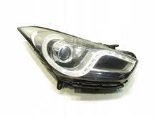 Laden Sie das Bild in den Galerie-Viewer, Frontscheinwerfer Hyundai I I40 921023 921023Z090 Xenon Rechts Headlight