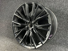 Load image into Gallery viewer, 1x Alufelge 18 Zoll 8.5" 5x112 40ET 6885306 BMW G21 G20 Rim Wheel FEL7176961286av