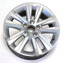 Laden Sie das Bild in den Galerie-Viewer, 1x Alufelge 16 Zoll 6.5&quot; 5x112 50ET Glanz Silber 5K0601025AE VW Golf VI Touran