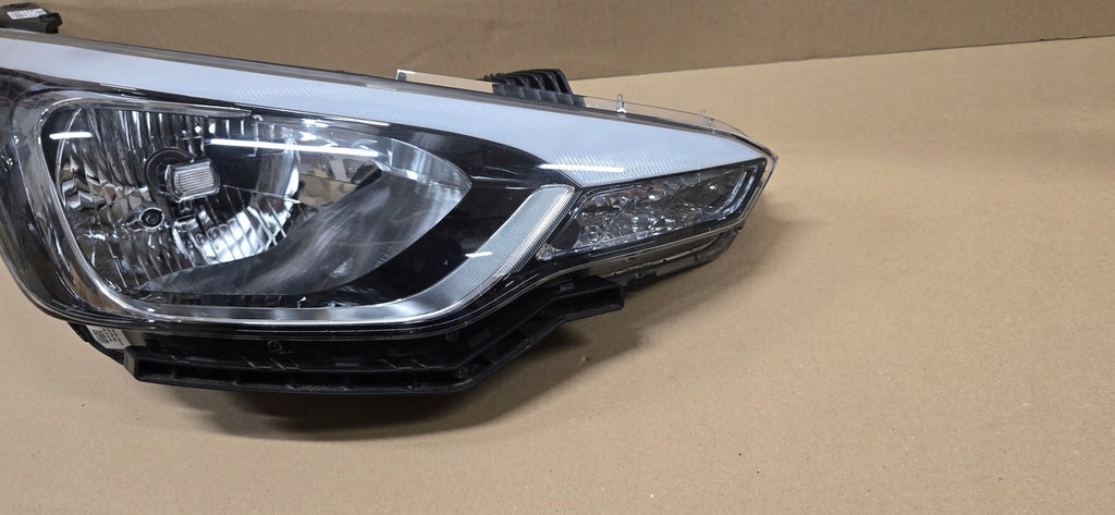 Frontscheinwerfer Hyundai I20 II 92102-C8000 Rechts Scheinwerfer Headlight SCH8342226277qi