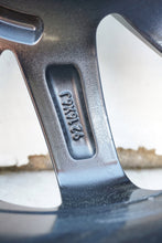 Laden Sie das Bild in den Galerie-Viewer, 1x Alufelge 16 Zoll 6.0&quot; 5x100 50ET PW457-0D004 Toyota X Rim Wheel