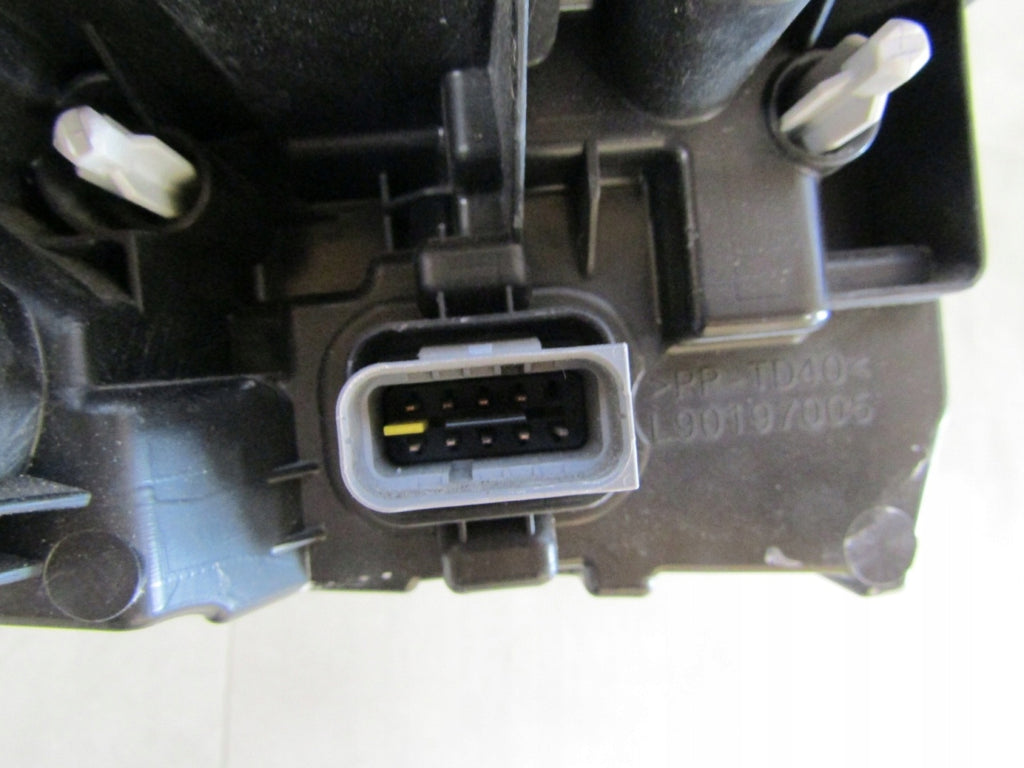 Frontscheinwerfer Peugeot 5008 9836230680 LED Links Scheinwerfer Headlight SCH5824398311ij