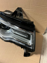 Laden Sie das Bild in den Galerie-Viewer, Frontscheinwerfer Jeep Grand Cherokee Wk2 68289238AH Xenon Rechts Headlight SCH7357567217ji