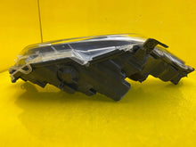 Laden Sie das Bild in den Galerie-Viewer, Frontscheinwerfer Toyota 4 Yaris EUK0-8 LED Links Scheinwerfer Headlight SCH3150509465ew