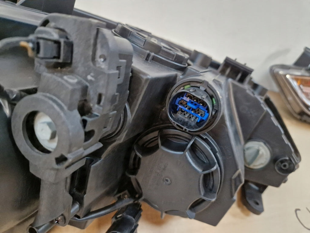 Frontscheinwerfer Hyundai Elantra LED Ein Stück (Rechts oder Links) Headlight