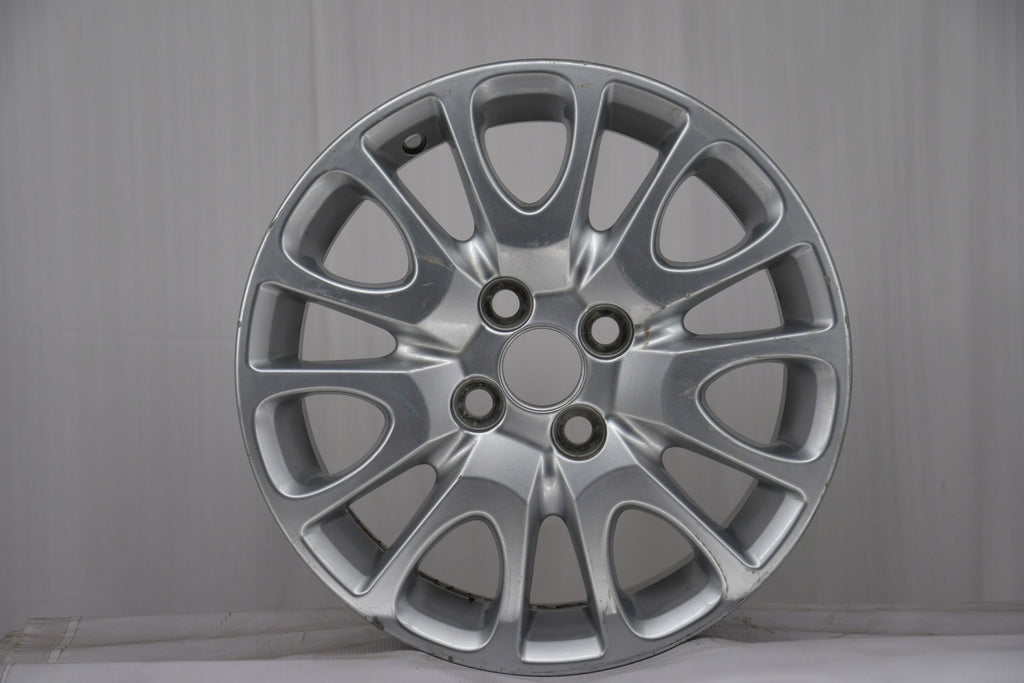 1x Alufelge 15 Zoll 5.0" 4x100 39ET Glanz Silber Toyota Rim Wheel