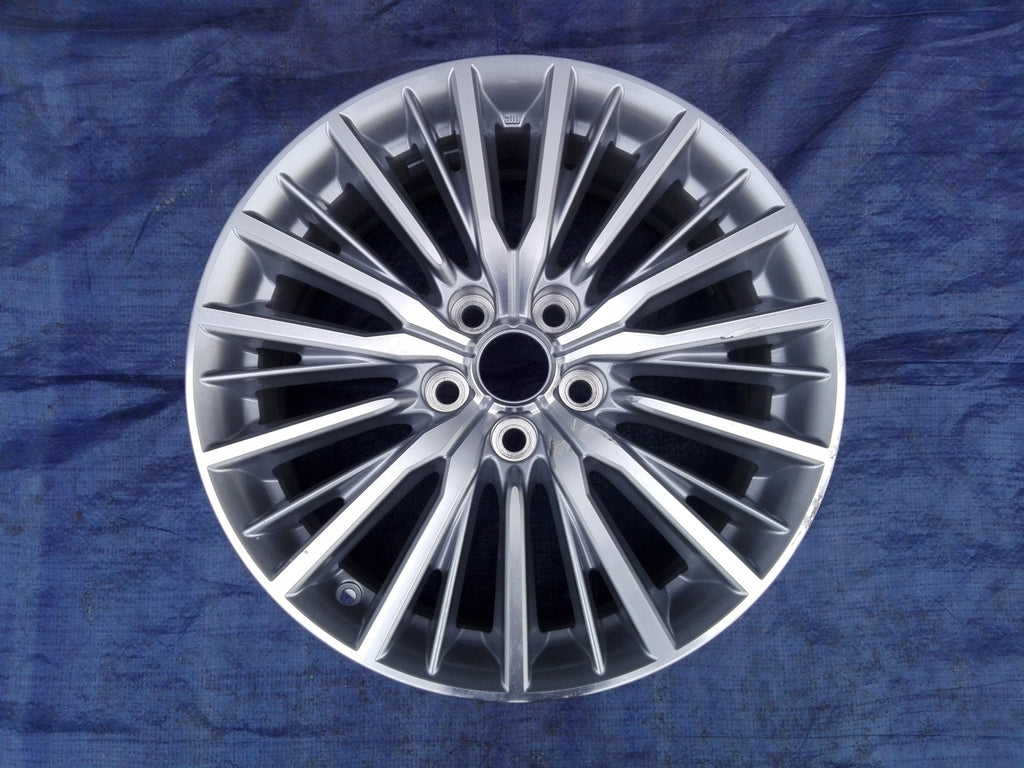1x Alufelge 18 Zoll 7.0" 5x114.3 38ET Mitsubishi Outlander Rim Wheel