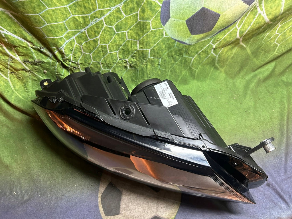 Frontscheinwerfer VW Passat B7 90010126 Rechts Scheinwerfer Headlight SCH1900083534pw