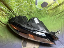 Load image into Gallery viewer, Frontscheinwerfer VW Passat B7 90010126 Rechts Scheinwerfer Headlight SCH1900083534pw