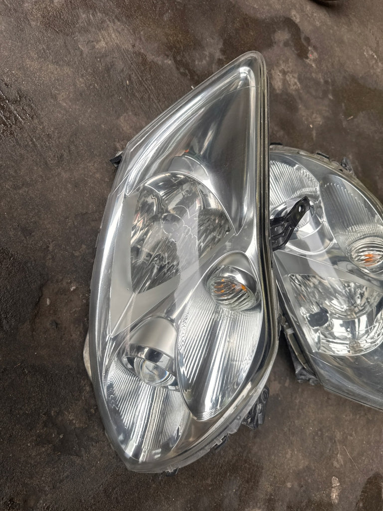 Frontscheinwerfer Toyota Auris Ein Satz Scheinwerfer Headlight SCH3694253557yj