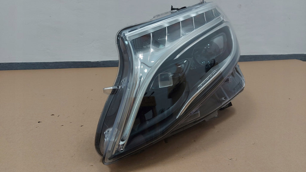 Frontscheinwerfer Mercedes-Benz Vito W447 A4479060101 1EX01128465 Links SCH3808318308rz
