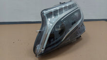 Laden Sie das Bild in den Galerie-Viewer, Frontscheinwerfer Mercedes-Benz Vito W447 A4479060101 1EX01128465 Links SCH3808318308rz