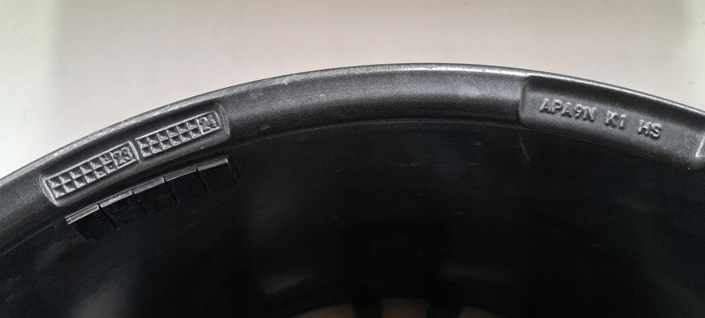 1x Alufelge 19 Zoll 9.5" 5x114.3 45ET Glanz Schwarz Rim Wheel FEL8139722987qx