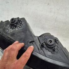 Load image into Gallery viewer, Frontscheinwerfer VW Caddy 2K1941016B Rechts Scheinwerfer Headlight SCH5103160241ej