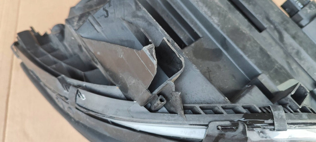 Frontscheinwerfer Mercedes-Benz Cls X218 A2188201559 LE09A6196X0301259271 Links SCH1010546415mm