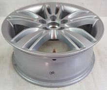 Load image into Gallery viewer, 1x Alufelge 17 Zoll 6.5&quot; 5x112 33ET 8U0601025P Audi Q3 Rim Wheel