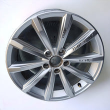 Load image into Gallery viewer, 1x Alufelge 17 Zoll 7.0&quot; 5x112 3G0601025D VW Passat B8 Rim Wheel