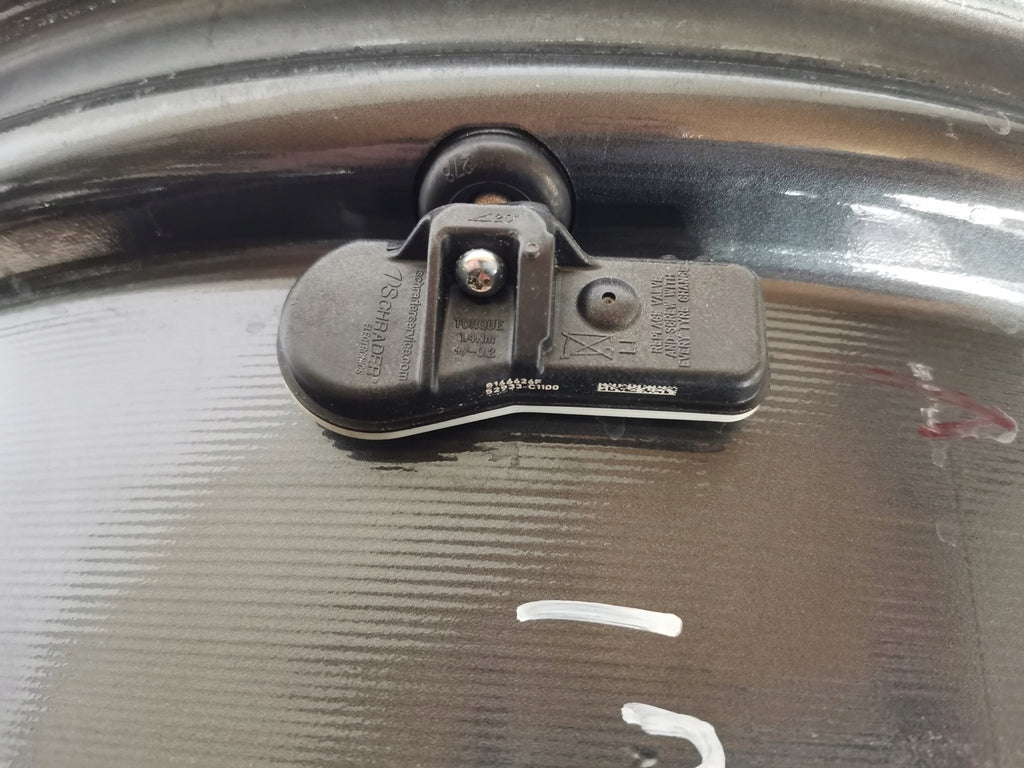 1x Alufelge 19 Zoll 8.0" 5x114.3 51ET 52910-S1330 Hyundai Santa Fe Rim Wheel