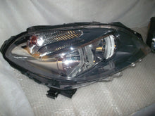 Load image into Gallery viewer, Frontscheinwerfer Mercedes-Benz W246 A2468200261 Xenon Rechts oder Links SCH8827583165ei