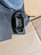 Load image into Gallery viewer, Frontscheinwerfer Ford Fiesta L1BB-13E015-LB Links Scheinwerfer Headlight