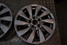 Laden Sie das Bild in den Galerie-Viewer, 4x Alufelge 17 Zoll 7.5" 5x120 43ET Glanz Silber 6796206 BMW 2 F22 1 F21 F23 F20 FEL2128103014zp