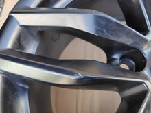 Laden Sie das Bild in den Galerie-Viewer, 1x Alufelge 18 Zoll 8.0&quot; 5x112 50ET KBA50781 Rim Wheel