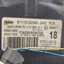 Load image into Gallery viewer, Frontscheinwerfer Toyota Auris 8111002540 Rechts Scheinwerfer Headlight SCH2572482361jk