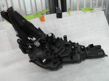 Laden Sie das Bild in den Galerie-Viewer, Frontscheinwerfer Toyota Corolla 81150-02S70 LED Ein Stück (Rechts oder Links)