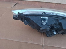 Laden Sie das Bild in den Galerie-Viewer, Frontscheinwerfer Ford B-Max LED Rechts Scheinwerfer Headlight SCH4659726609xk