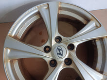 Load image into Gallery viewer, 1x Alufelge 17 Zoll 7.0" 5x114.3 Hyundai Veloster I Rim Wheel FEL1001945025ay