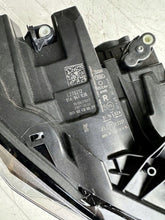 Laden Sie das Bild in den Galerie-Viewer, Frontscheinwerfer Audi Q2 81A941036 LED Rechts Scheinwerfer Headlight