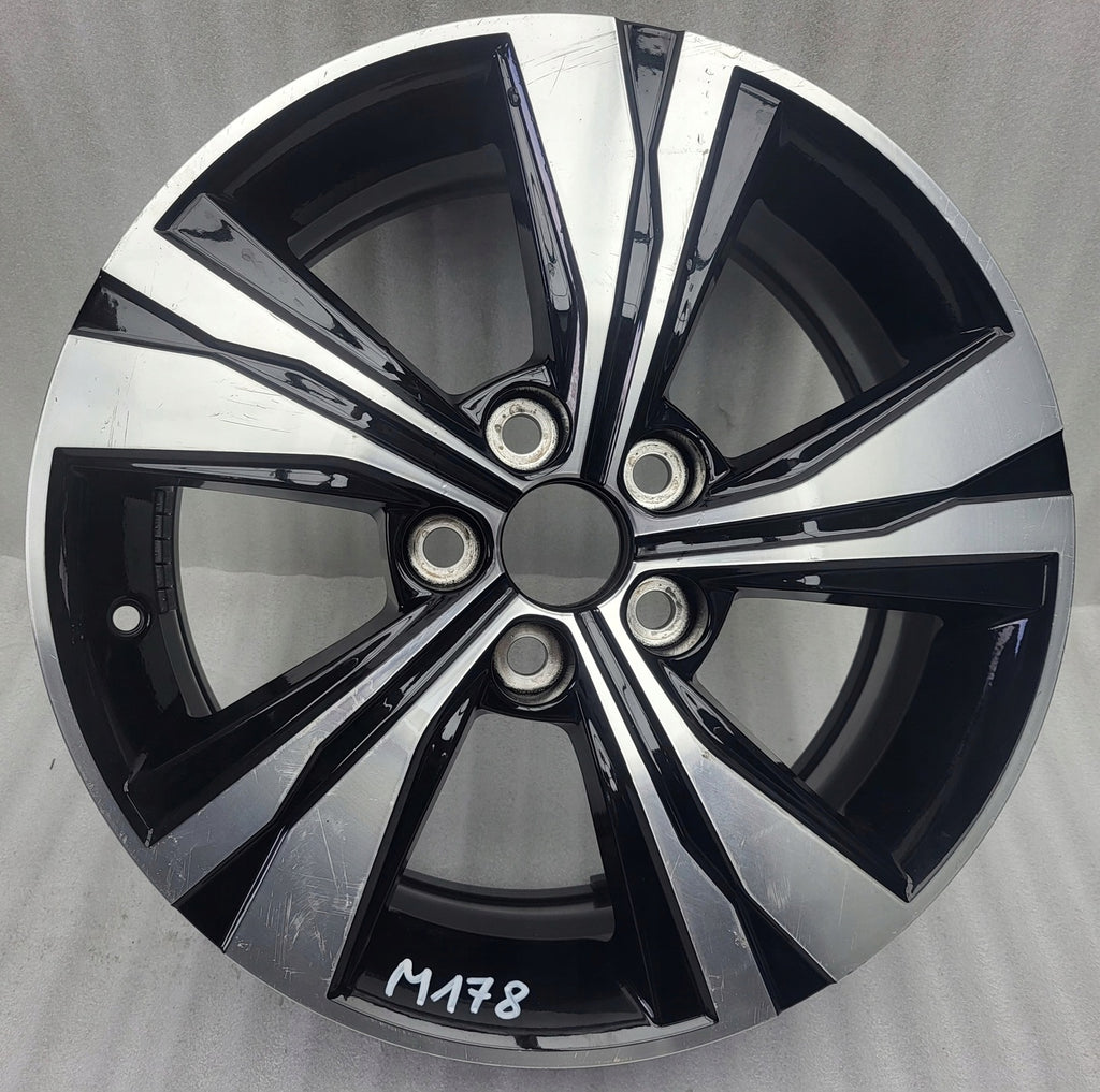 1x Alufelge 17 Zoll 6.5" 5x114.3 35ET Glanz Silber PW457-16001 Toyota Corolla