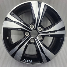 Laden Sie das Bild in den Galerie-Viewer, 1x Alufelge 17 Zoll 6.5&quot; 5x114.3 35ET Glanz Silber PW457-16001 Toyota Corolla