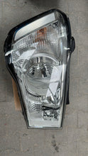 Laden Sie das Bild in den Galerie-Viewer, Frontscheinwerfer Hyundai H350 Rechts Scheinwerfer Headlight