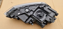 Laden Sie das Bild in den Galerie-Viewer, Frontscheinwerfer VW Polo 2G1941035B Full LED Links Scheinwerfer Headlight