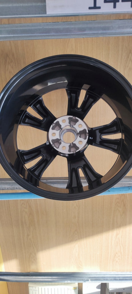 1x Alufelge 18 Zoll 7.0" 5x114.3 40ET Glanz Grau Mg I 1 Rim Wheel FEL5105280503xi