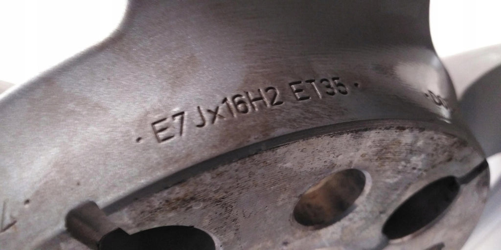 1x Alufelge 16 Zoll 7.0" 5x112 35ET 8W0601025 Audi A4 Rim Wheel