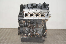 Laden Sie das Bild in den Galerie-Viewer, Motor Audi Seat Skoda VW CRKB CRKA 1.6 TDI 2015 Diesel Engine Unkomplett
