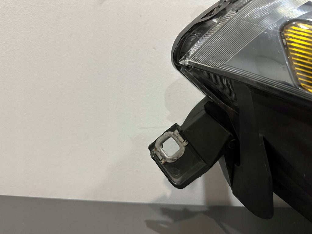 Frontscheinwerfer Fiat Croma 51816980 Rechts Scheinwerfer Headlight SCH8242210015nc