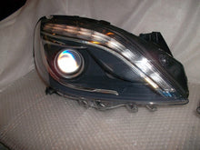 Load image into Gallery viewer, Frontscheinwerfer Mercedes-Benz W246 A2468201661 A2468201561 Xenon Ein Satz SCH6062824472wd