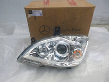 Laden Sie das Bild in den Galerie-Viewer, Frontscheinwerfer Mercedes-Benz Viano A6398202861 LED Links Headlight