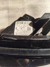 Load image into Gallery viewer, Frontscheinwerfer Skoda Fabia III 6V1941015F Links Scheinwerfer Headlight SCH5841762819yi
