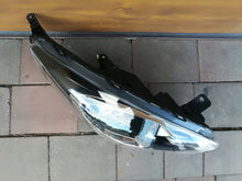 Laden Sie das Bild in den Galerie-Viewer, Frontscheinwerfer Ford Ka + J7BB-13W029-BK Halogen Rechts Scheinwerfer Headlight